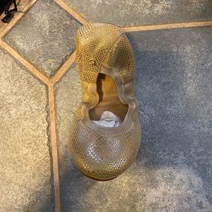 Yosi samra foldable flats natural washed snakeskin